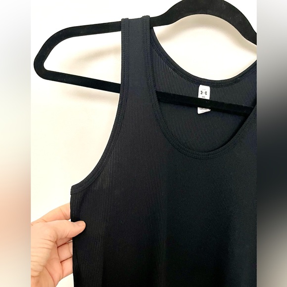 Under Armour Heat Gear Midnight Black Athletic Tank - Picture 3 of 10